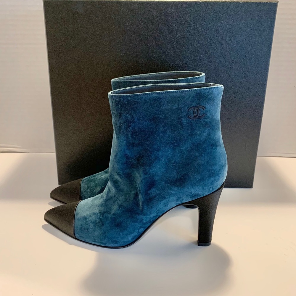 NWT Chanel Gabrielle Cap Toe Suede Short Boots - Picture 4 of 7